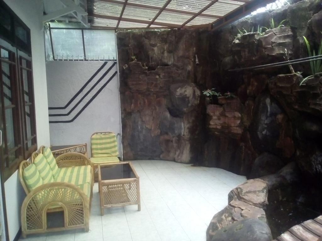 Simply Homy Guest House Pasteur Bandung Exterior photo