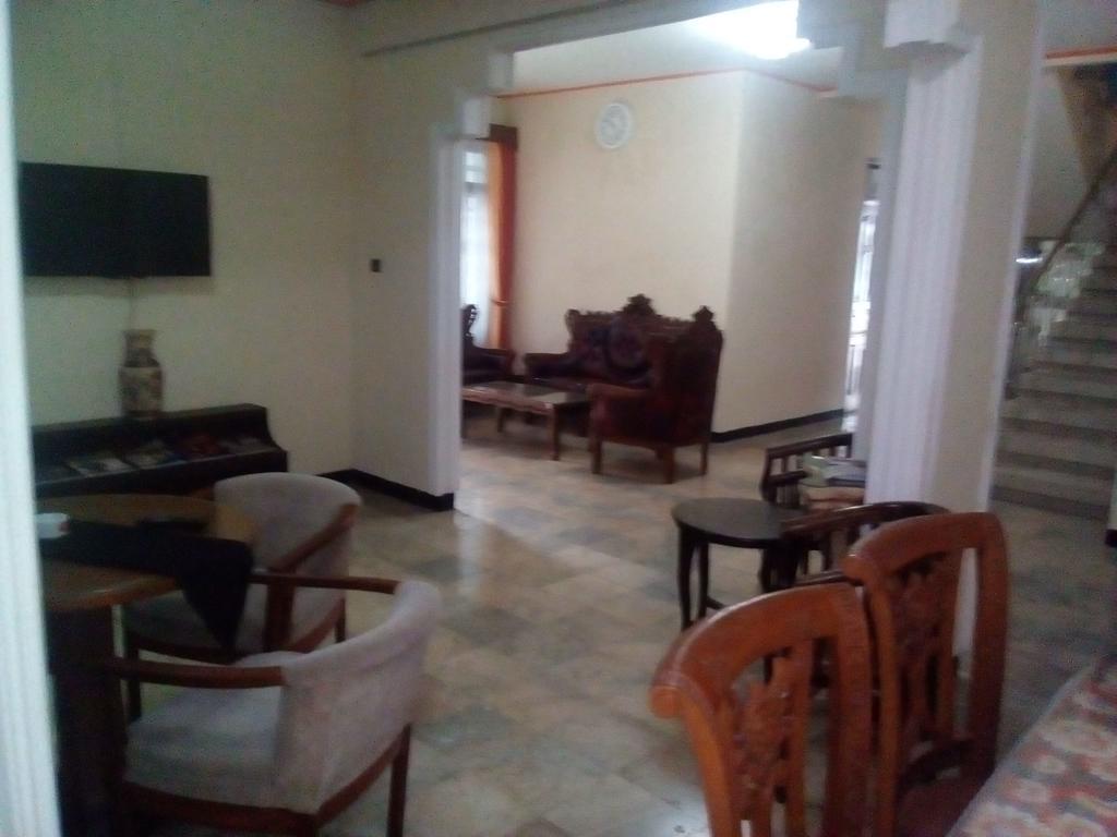 Simply Homy Guest House Pasteur Bandung Exterior photo